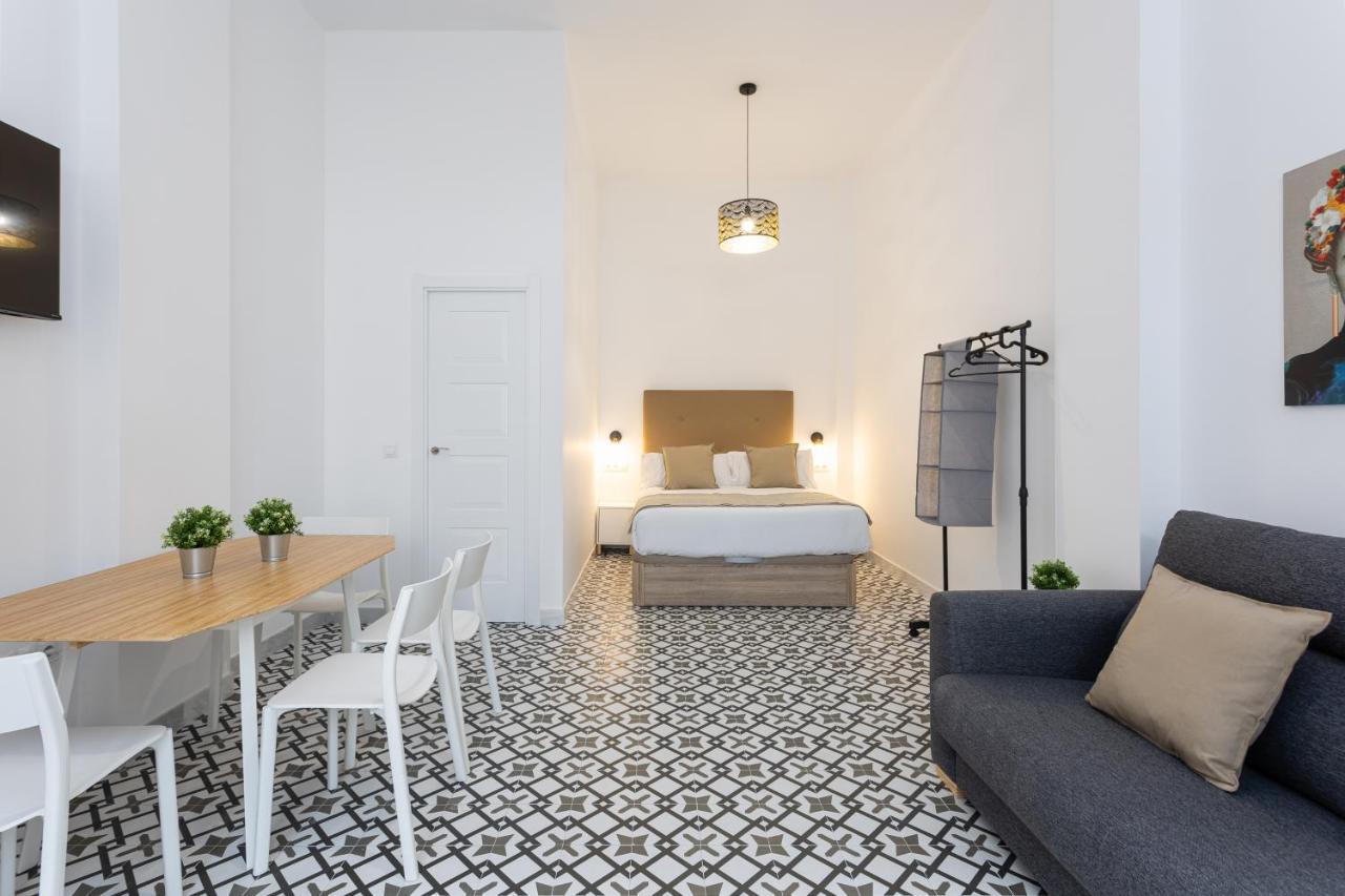 Holidays2Malaga Picasuss Loft New Built Close Huelin Beach And Promenade المظهر الخارجي الصورة