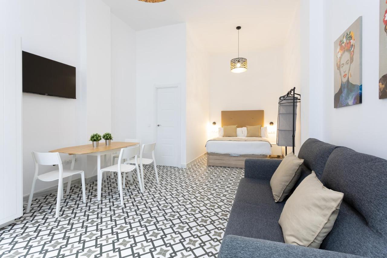 Holidays2Malaga Picasuss Loft New Built Close Huelin Beach And Promenade المظهر الخارجي الصورة