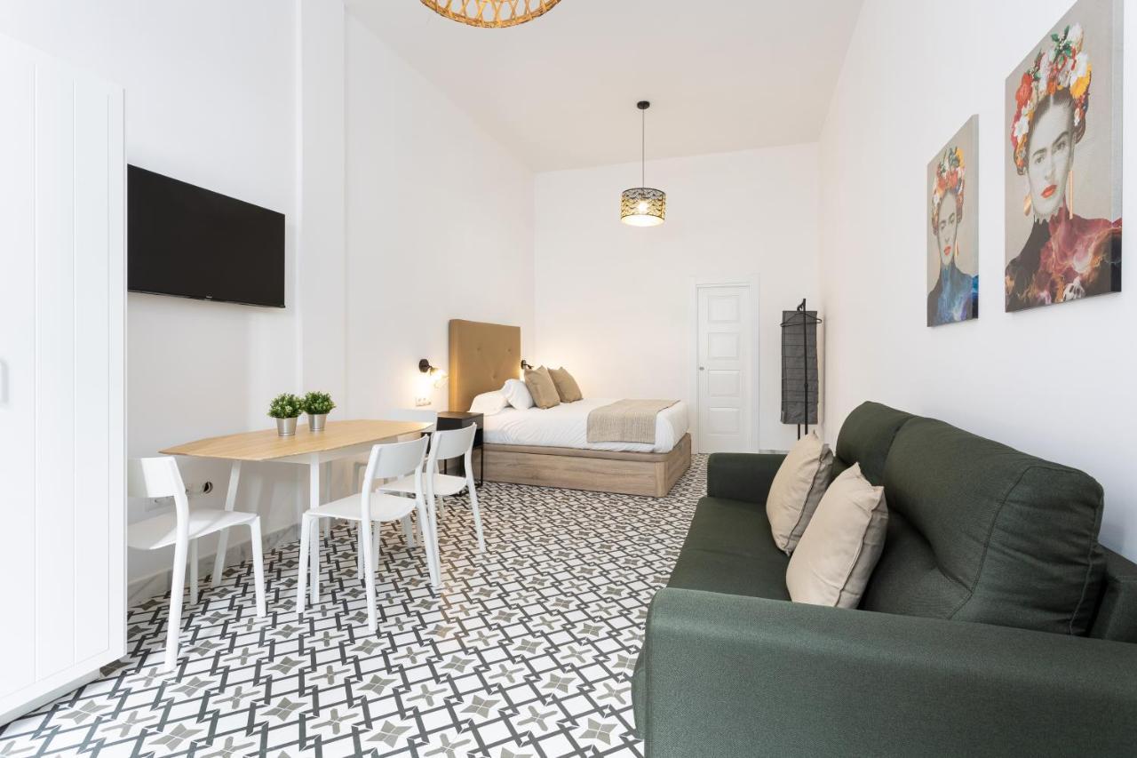 Holidays2Malaga Picasuss Loft New Built Close Huelin Beach And Promenade المظهر الخارجي الصورة